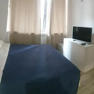 Carmela Affittacamere La Spezia
